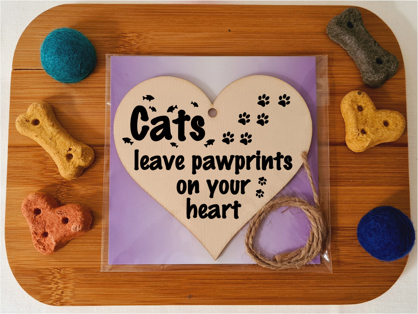 Handmade Wooden Hanging Heart Plaque Gift Perfect for Cat Lovers