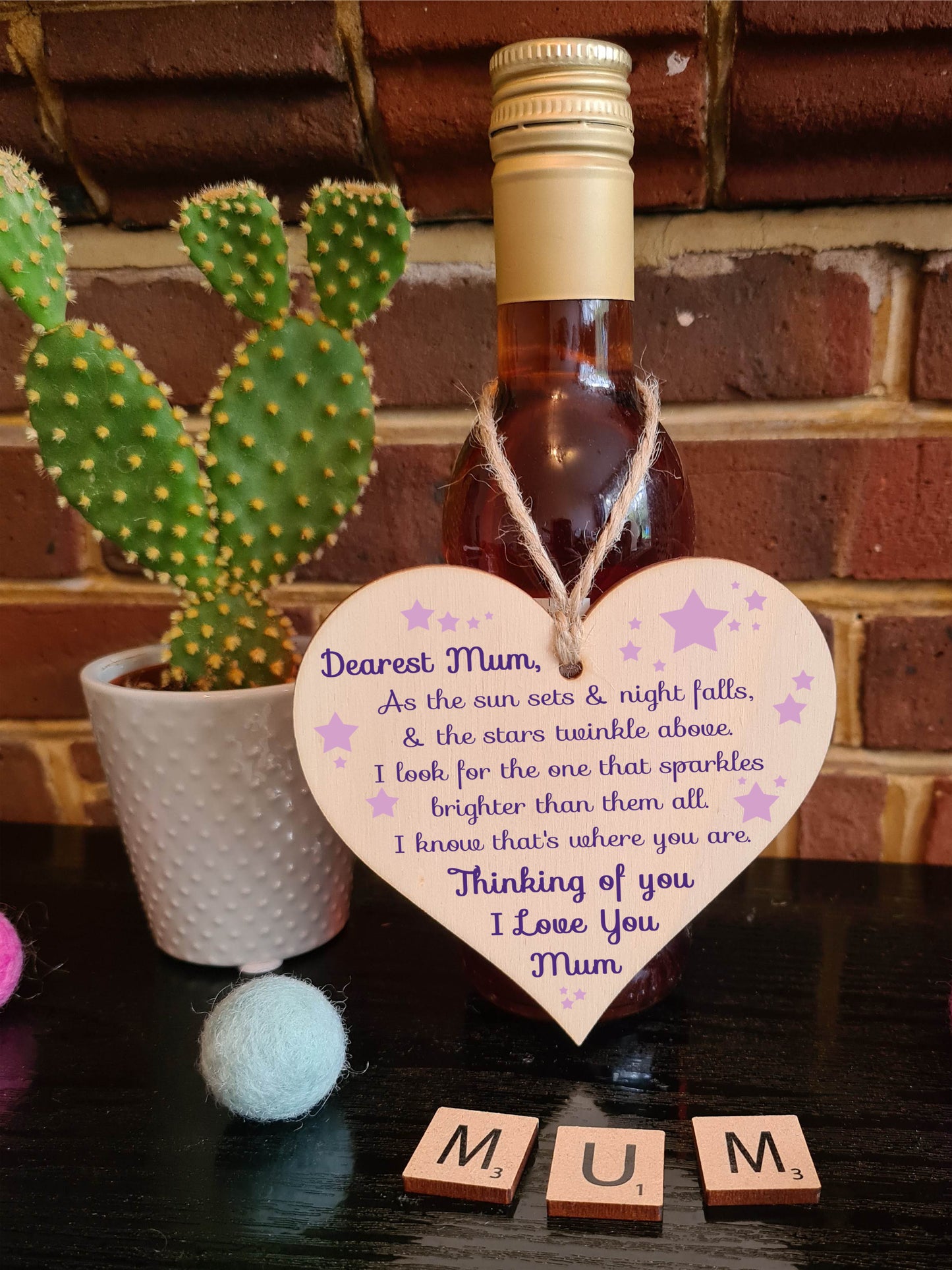 Handmade Wooden Hanging Heart Plaque Gift to remember Mum Loving Thoughtful Mother Keepsake