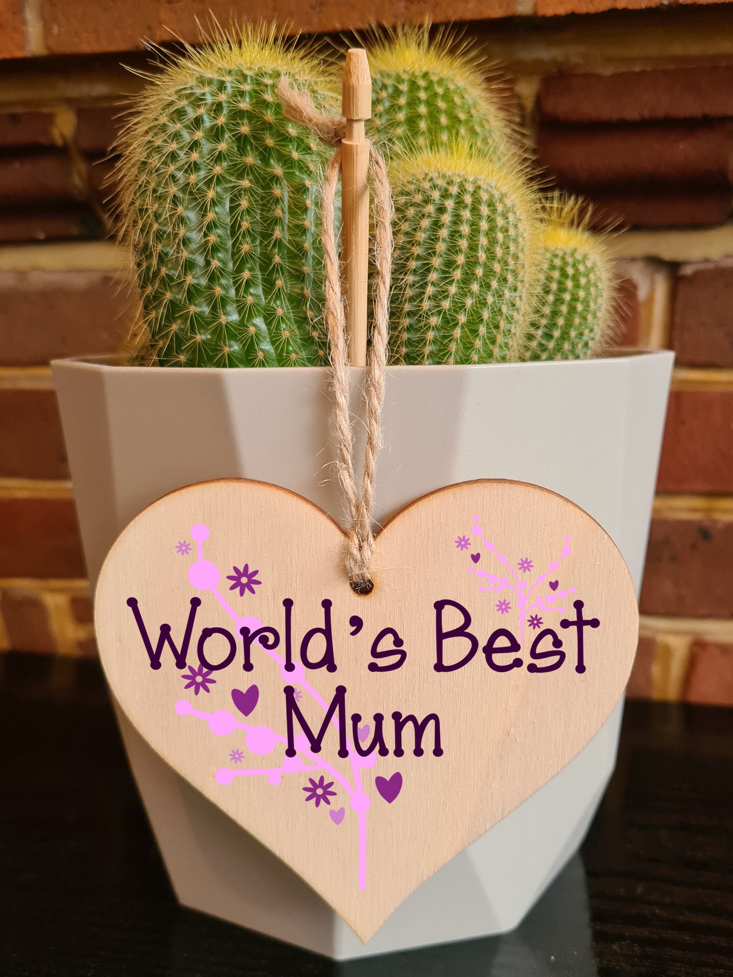 Handmade Wooden Hanging Heart Plaque Mother's Day Gift for Mum loving thoughtful special keepsake World's Best Mum stylish classy artistic wall hanger card alternative from daughter son kids