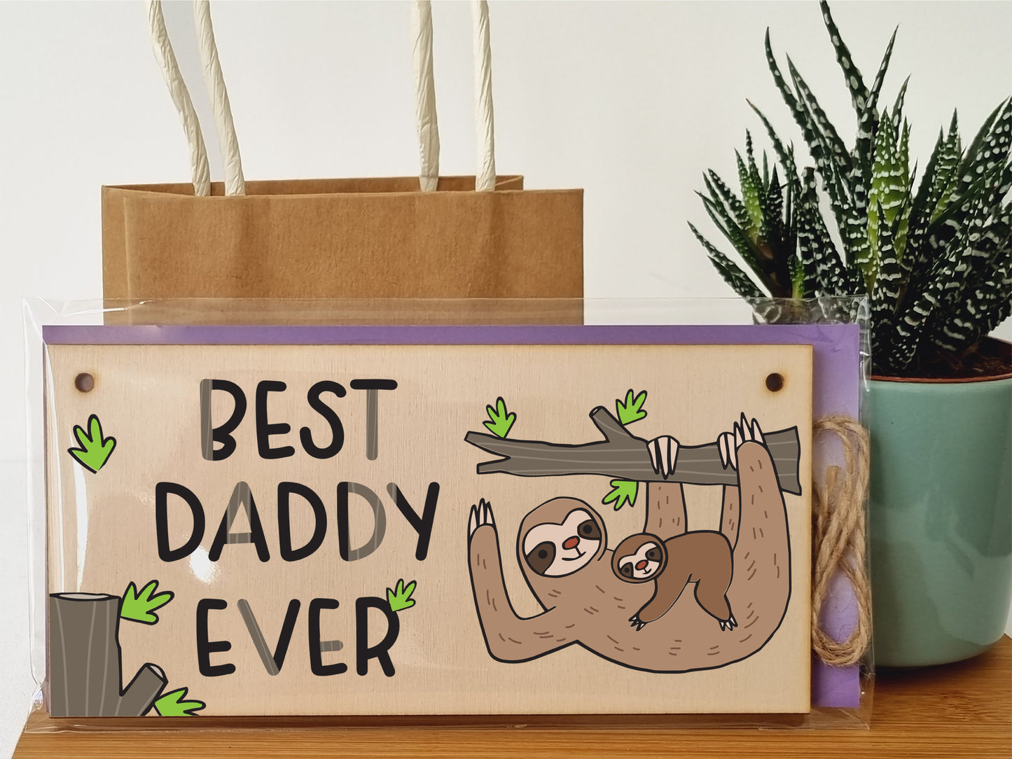 Handmade Wooden Hanging Wall Plaque Best Daddy Ever Decorative Sentimental Gift Father's Day Office Man Cave