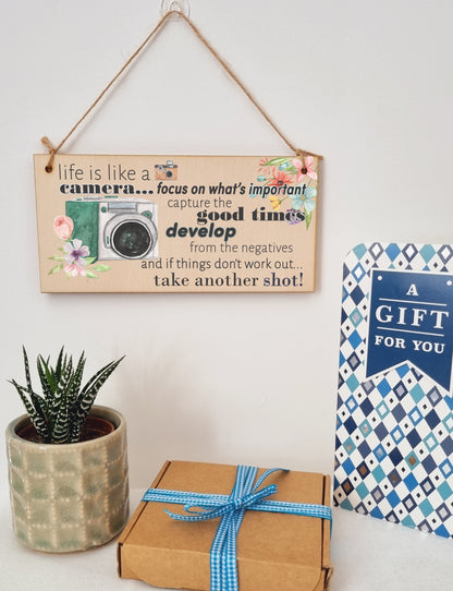 Life is like a camera Inspirational Handmade Wooden Plaque Photography Hanging Sign Watercolour Retro Style Home Décor