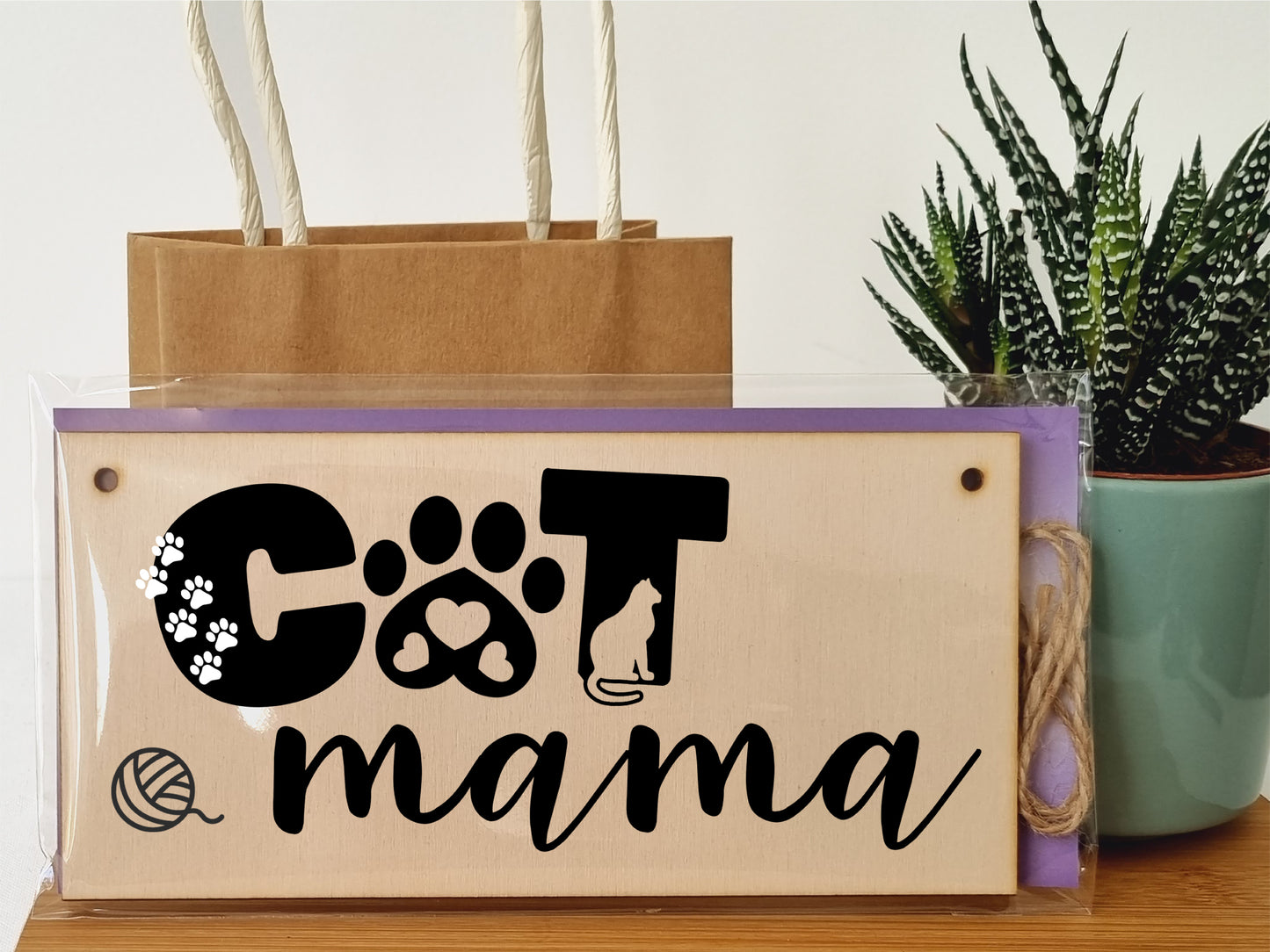 Handmade Wooden Hanging Wall Plaque Cat Mama Cute Funny Gift Pet Lover Cat Mum Parent Mother's Day