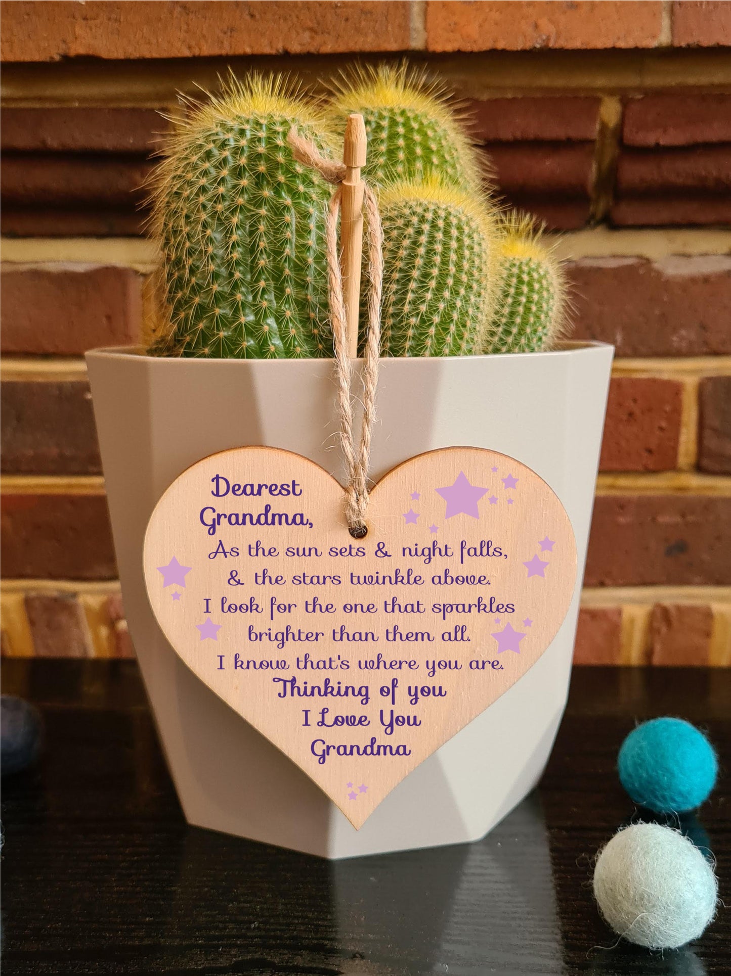 Handmade Wooden Hanging Heart Plaque Gift to remember Grandma Loving Thoughtful Remembrance Keepsake