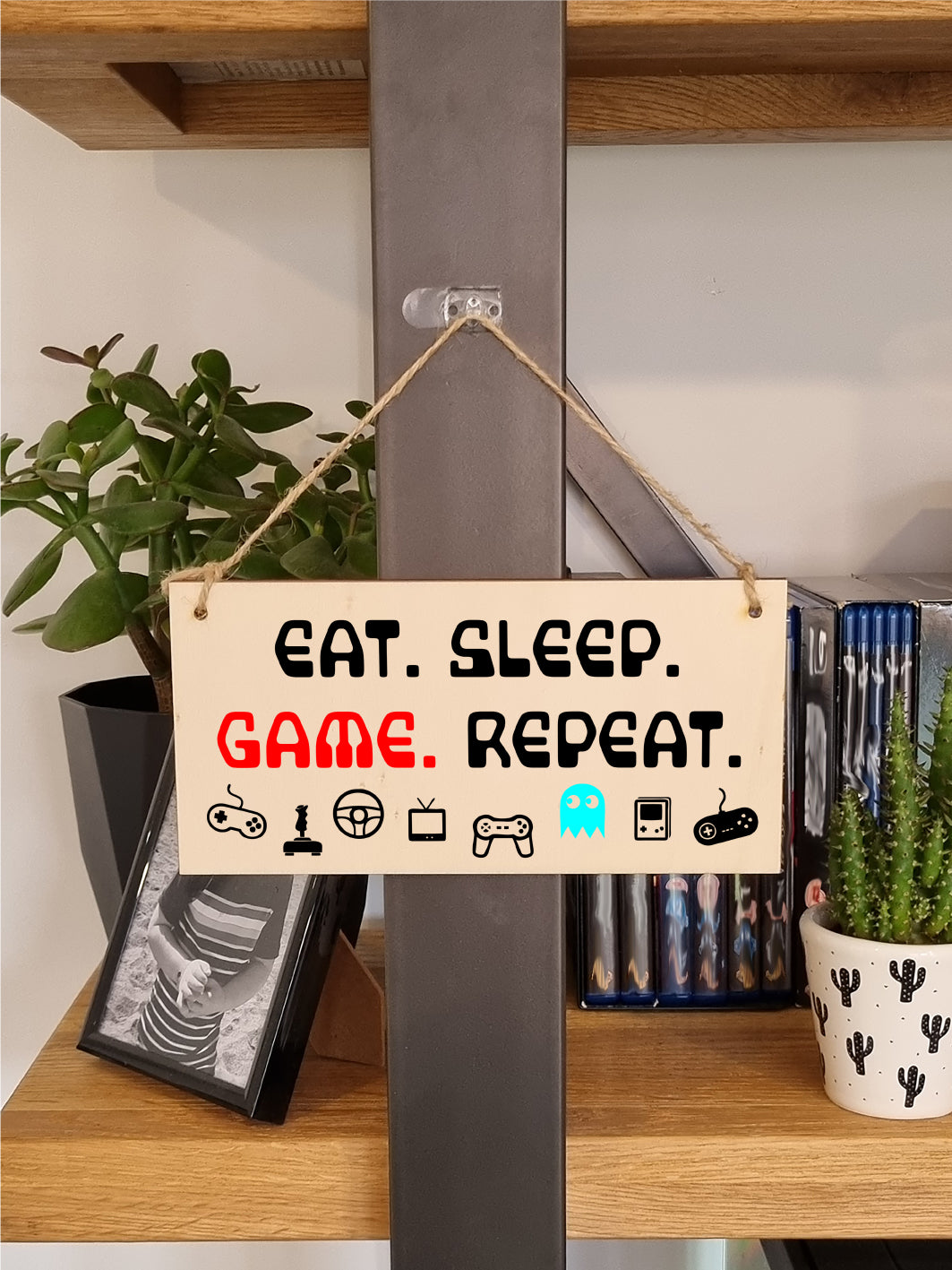 Handmade Wooden Hanging Wall Plaque Eat Sleep Game Repeat Fun Novelty Gamer Gift Computer Game Fans Man Cave