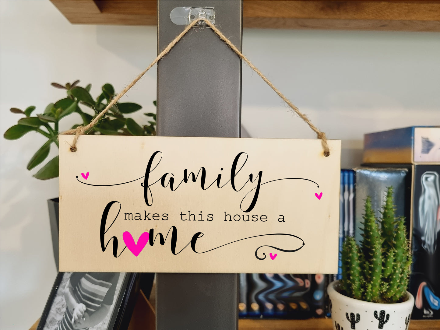 Handmade Wooden Hanging Wall Plaque Family Makes this Houose a Home Decorative Sentimental Sign Gift Family