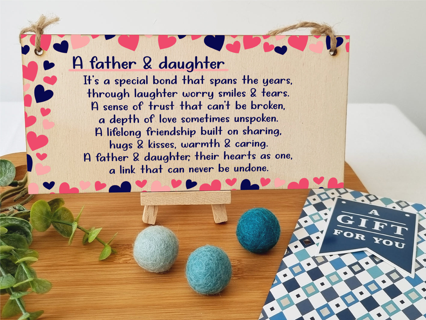 Handmade Wooden Hanging Wall Plaque Daddy Daughter Special Bond Hugs Kisses Decorative Sentimental Gift Father's Day