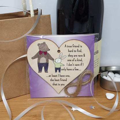 Handmade Wooden Hanging Heart Plaque Gift A true friend is hard to find best friend is you cute wall hanger card alternative for absent friends hand drawn design