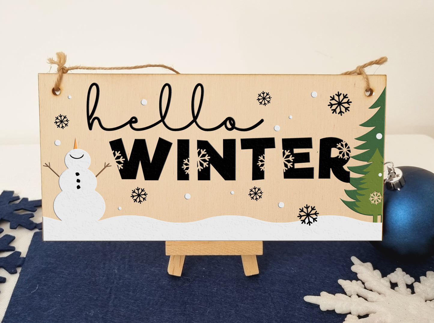 hello winter Decorative Christmas Sign Seasonal Snowy Scene Handmade Wooden Hanging Wall Plaque Gift