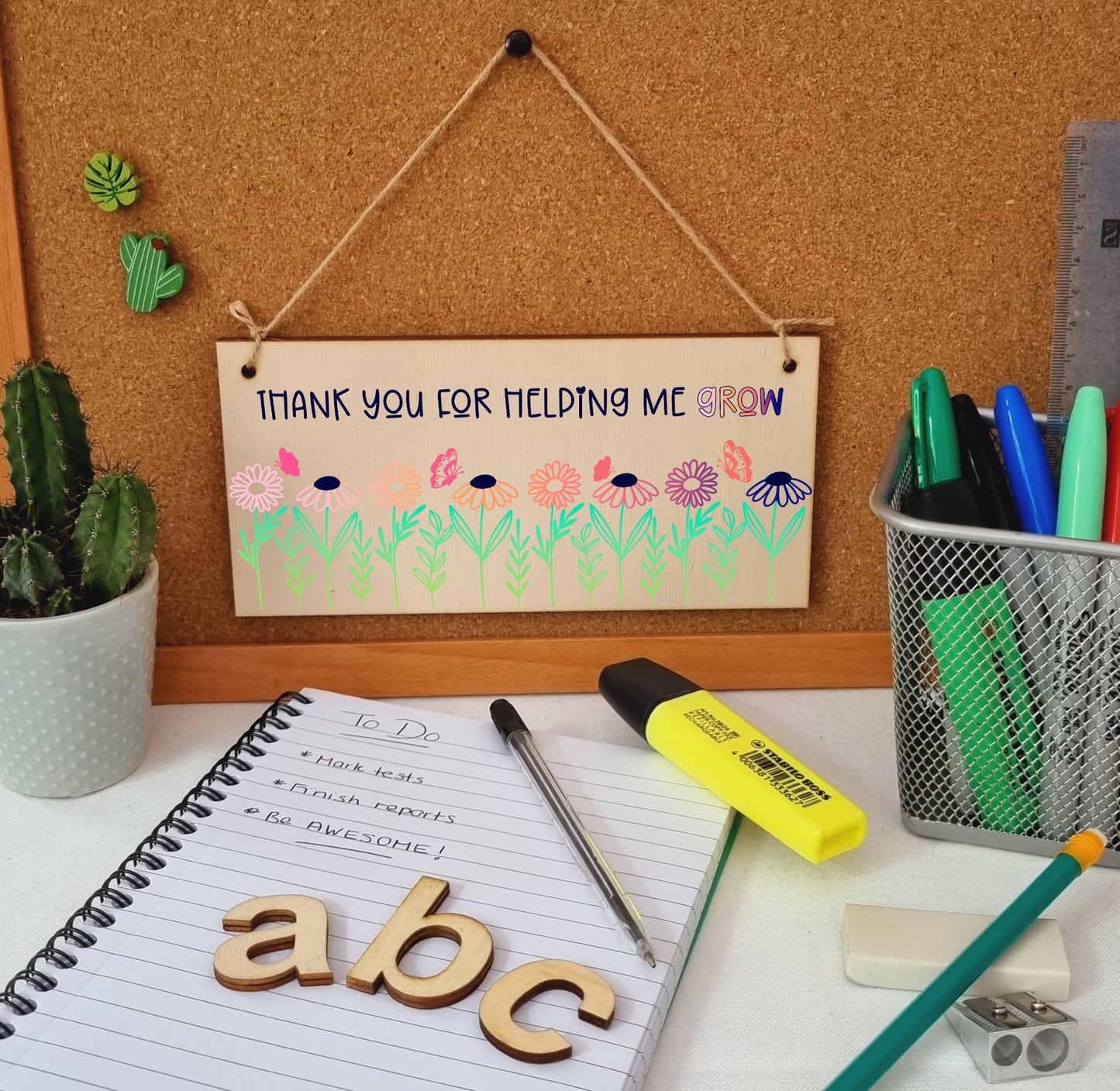 Thank You For Helping Me Grow Handmade Wooden Hanging Wall Plaque Gift Decoration Teacher Teaching Assistant End of Term