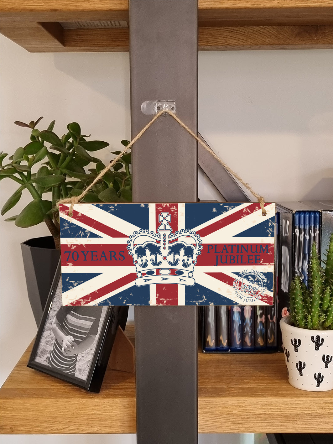 Handmade Wooden Hanging Wall Plaque Celebrate 70 Years Queen's Platinum Jubilee 2022 Crown Decorative Memorabilia Street Party