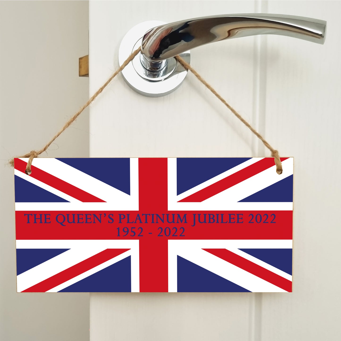 Handmade Wooden Hanging Wall Plaque Celebrate 70 Years Queen's Platinum Jubilee 2022 Union Jack Decorative Memorabilia Street Party