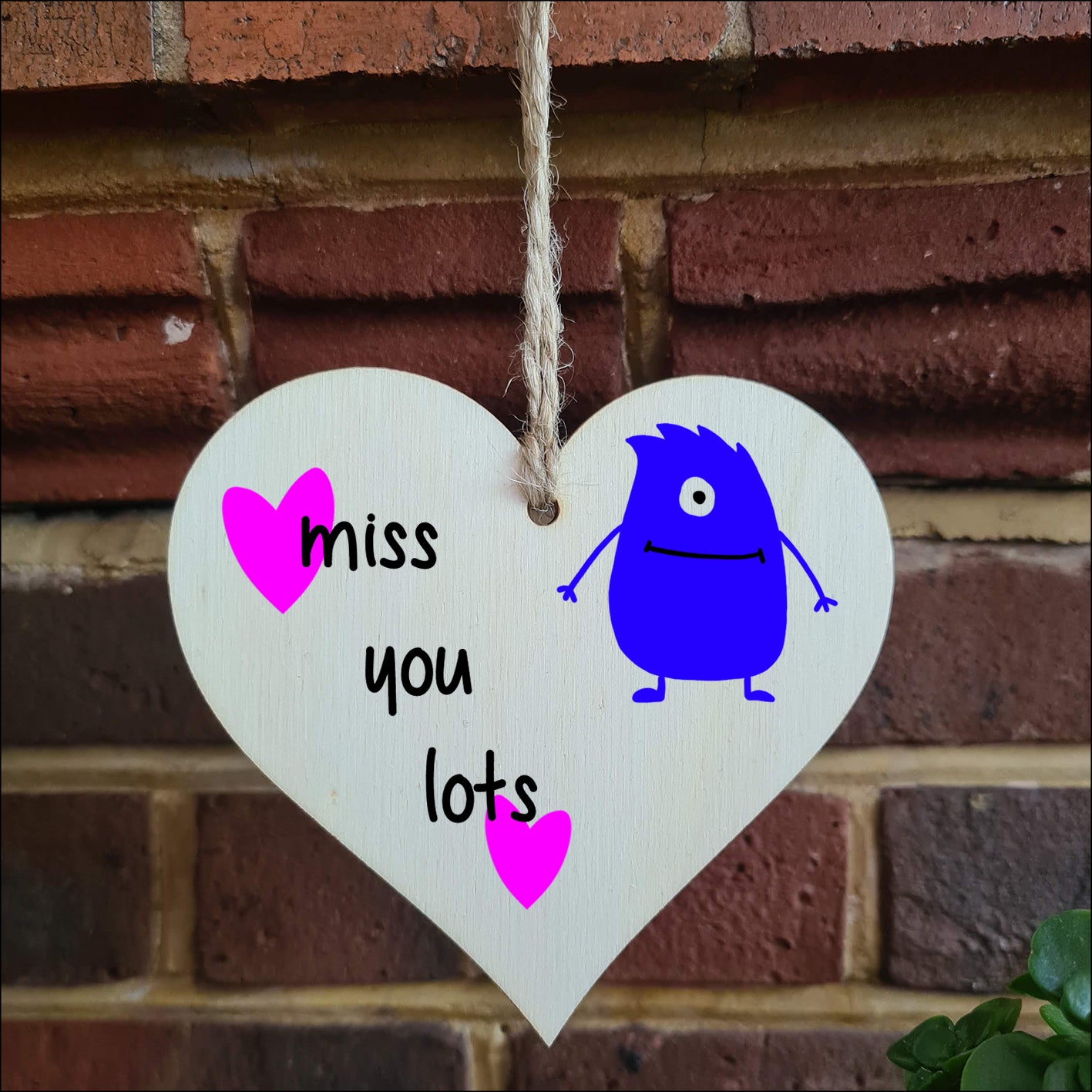 Handmade Wooden Hanging Heart Plaque Gift miss you lots funny novelty wall hanger cute monster kids design for long distance family friends grandparents