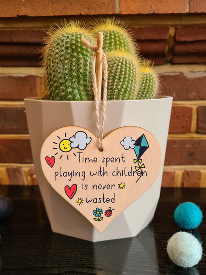 Handmade Wooden Hanging Heart Plaque Gift Time Playing With Children Inspirational Wall Hanger Card Alternative Mother Family