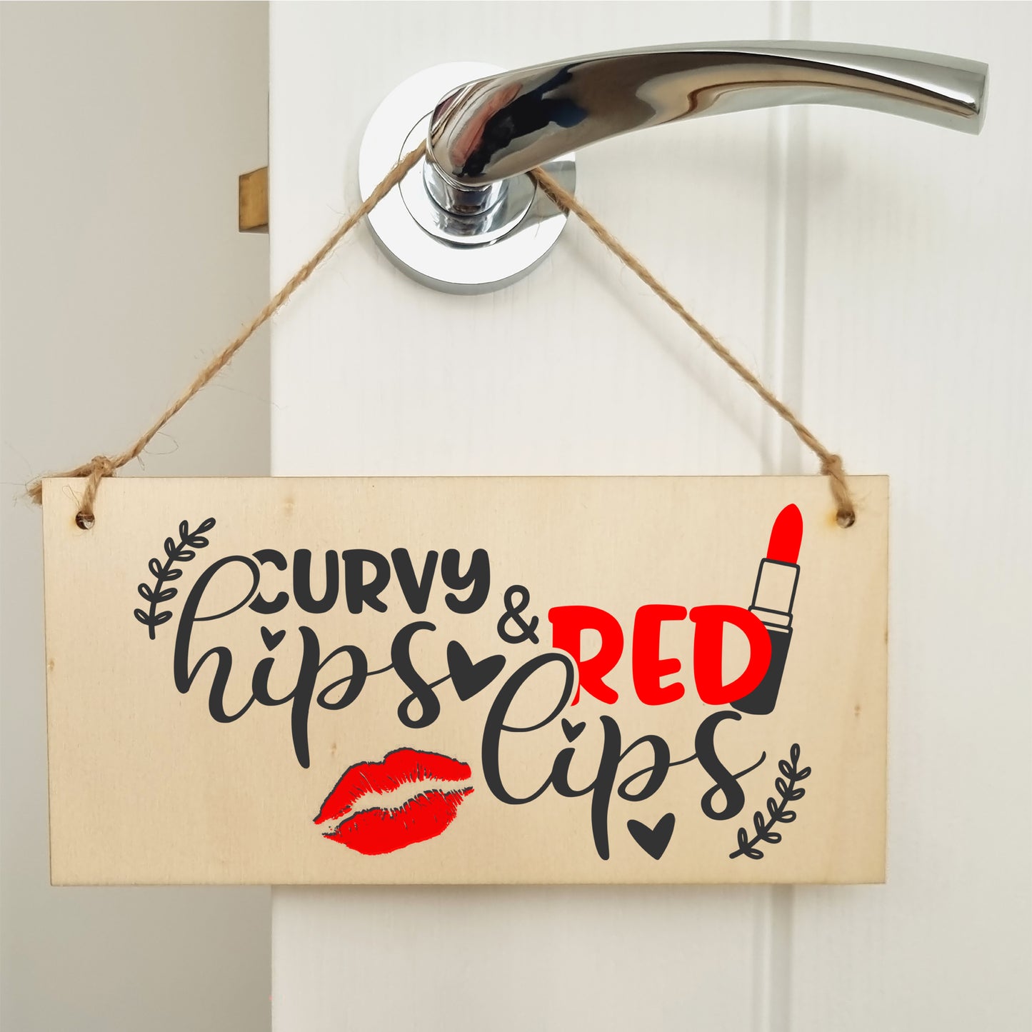 Handmade Wooden Hanging Wall Plaque Curvy Hips Red Lips Decorative Funny Friendship Gift Sassy Queen